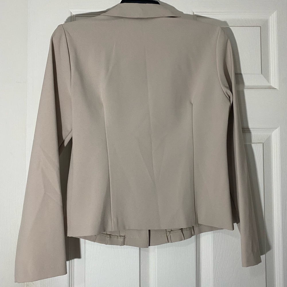 Maria Gabrielle Blazer - Picture 3 of 3